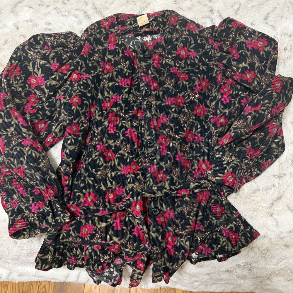 VINTAGE Floral Button-Up Blouse